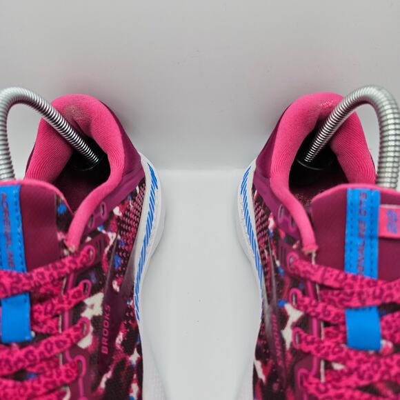 Brooks Adrenaline GTS 22 Run Wild Cosmic Cheetah Womens 7.5 Medium B Sneakers - Picture 7 of 13